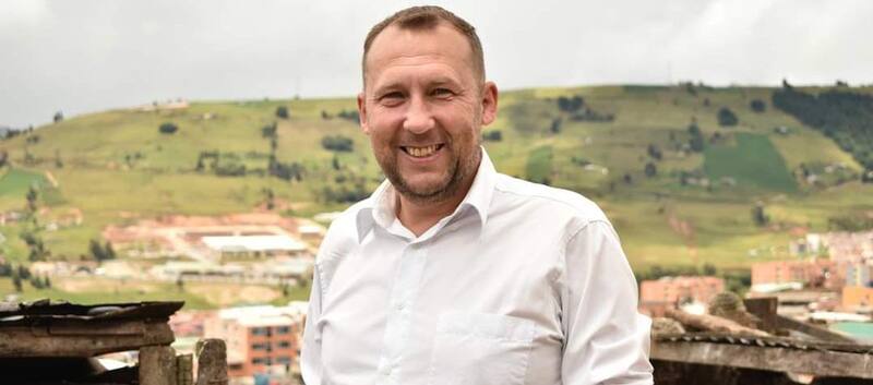 Mikhail Krasnov presenta avances en la Alcaldía de Tunja.