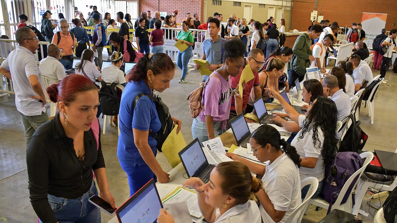 Cómo conseguir trabajo en Colombia